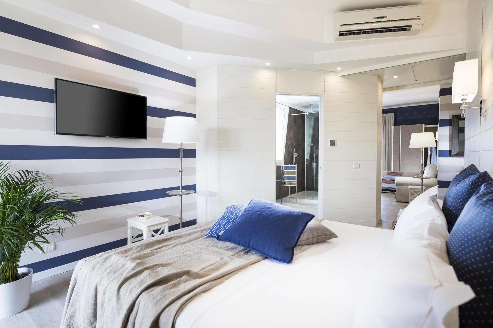 Hotel Atlantic Riviera Mare Misano Adriatico Exterior photo